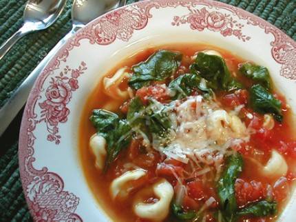low Calorie Tortellini tomato soup
