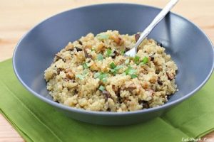 Low Calorie Toasted Quinoa Pilaf